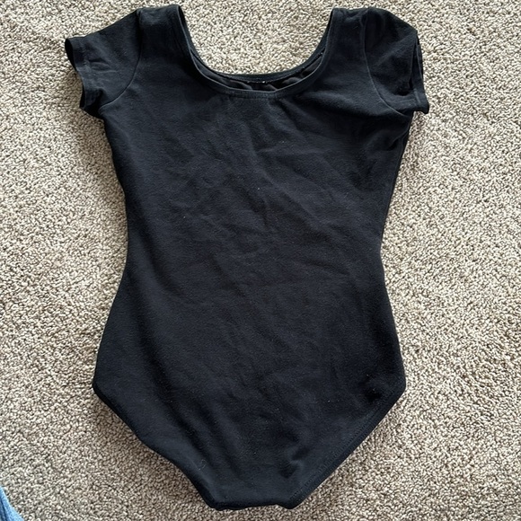 Capezio short sleeve girls basic leotard - Picture 2 of 3